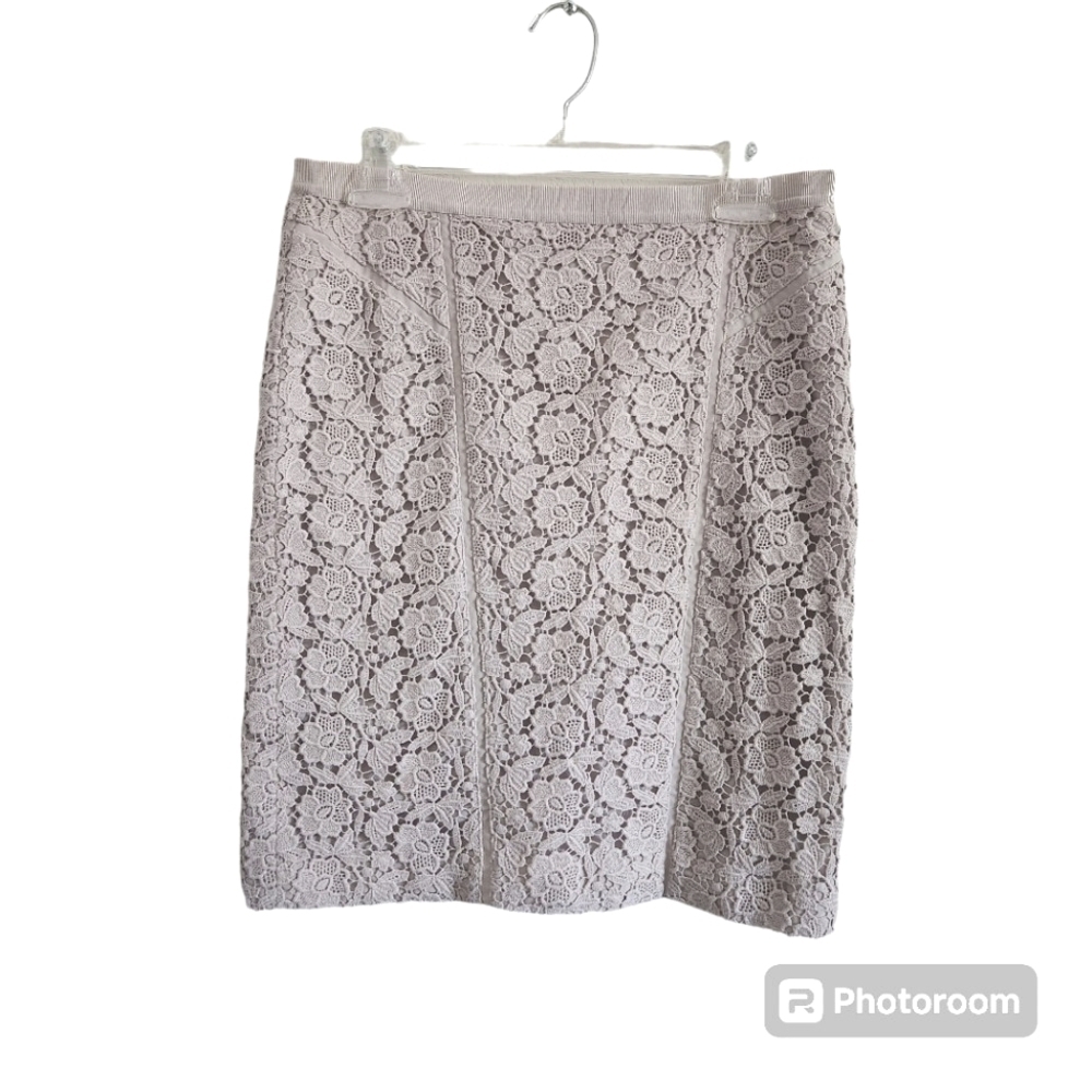ANN TAYLOR CREAM LACE FLORAL OVERLAY PENCIL SKIRT SIZE 6
